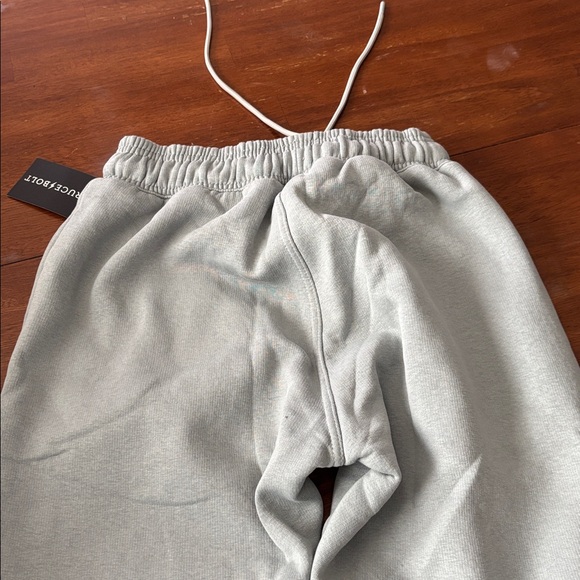 Gray Sweatpants with Lightning Bolt - Picture 5 of 8